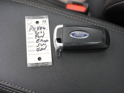 Used 2021 Ford Escape Titanium w/ Titanium Elite Package image 44