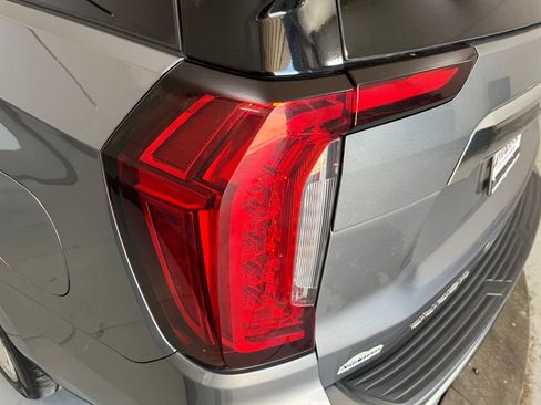 Used 2021 GMC Yukon Denali w/ Denali Premium Package image 70