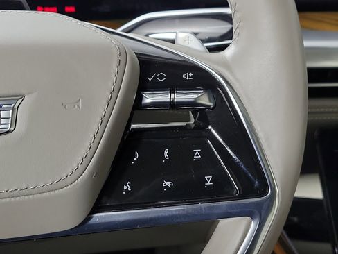 Used 2025 Cadillac Escalade Sport Platinum image 14