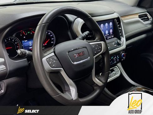Used 2023 GMC Acadia SLE AWD/4WD image 13