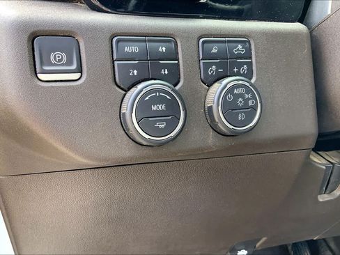 Used 2024 Chevrolet Silverado 2500 LTZ w/ LTZ Plus Package AWD/4WD image 32