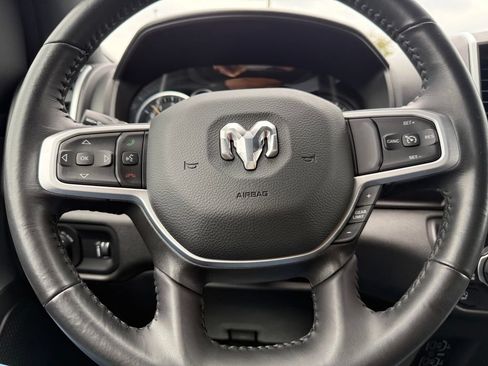 Used 2022 RAM 1500 Big Horn AWD/4WD image 29