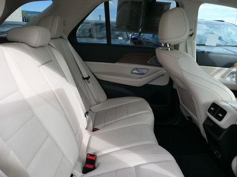 Used 2024 Mercedes-Benz GLE 450 4MATIC image 31