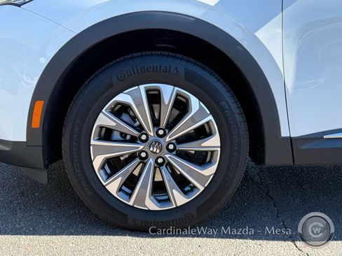 Used 2025 Buick Envision Preferred image 10