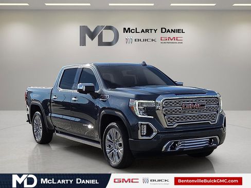 Used 2022 GMC Sierra 1500 Denali w/ Denali Premium Package image 1
