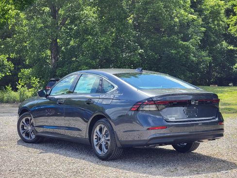 Used 2024 Honda Accord EX image 7