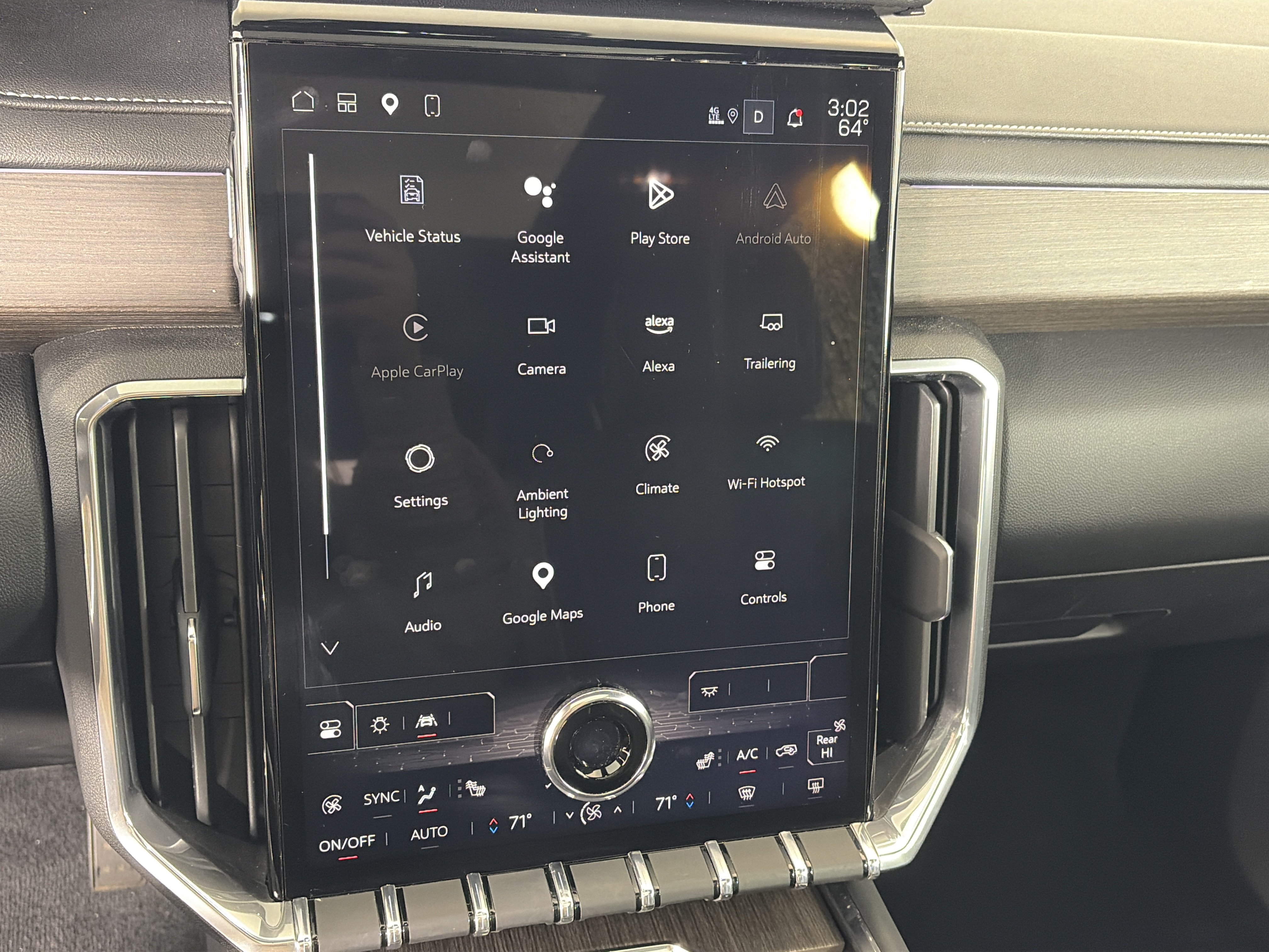 Certified 2024 GMC Acadia Denali w/ LPO, Floor Liner Package AWD/4WD image 24