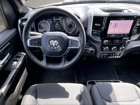 Used 2025 RAM 1500 Big Horn AWD/4WD image 9
