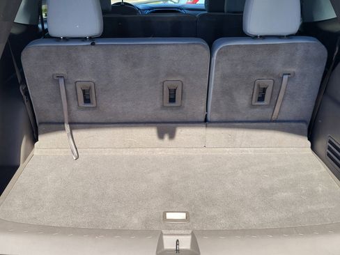 Used 2020 Chevrolet Traverse LT w/ Driver Confidence II Package image 19