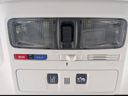 Used 2018 Subaru Forester 2.5i Limited image 26