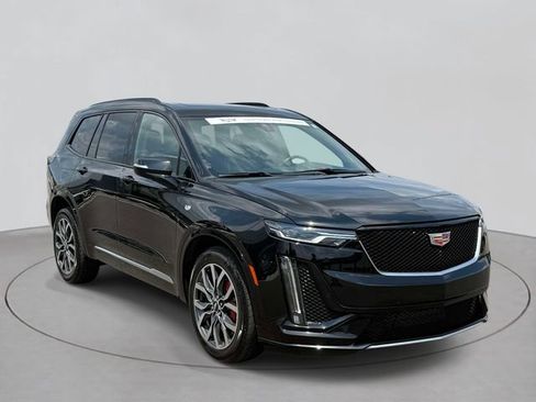 Certified 2023 Cadillac XT6 Sport AWD/4WD image 3