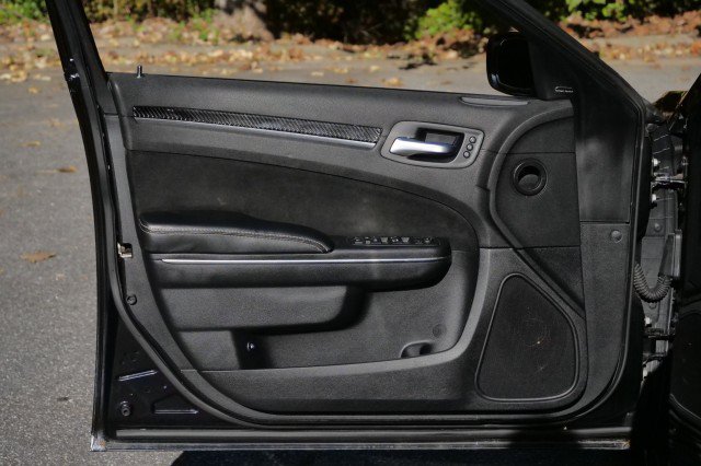 Used 2012 Chrysler 300 SRT8 w/ 19-Premium Speaker Group RWD image 33