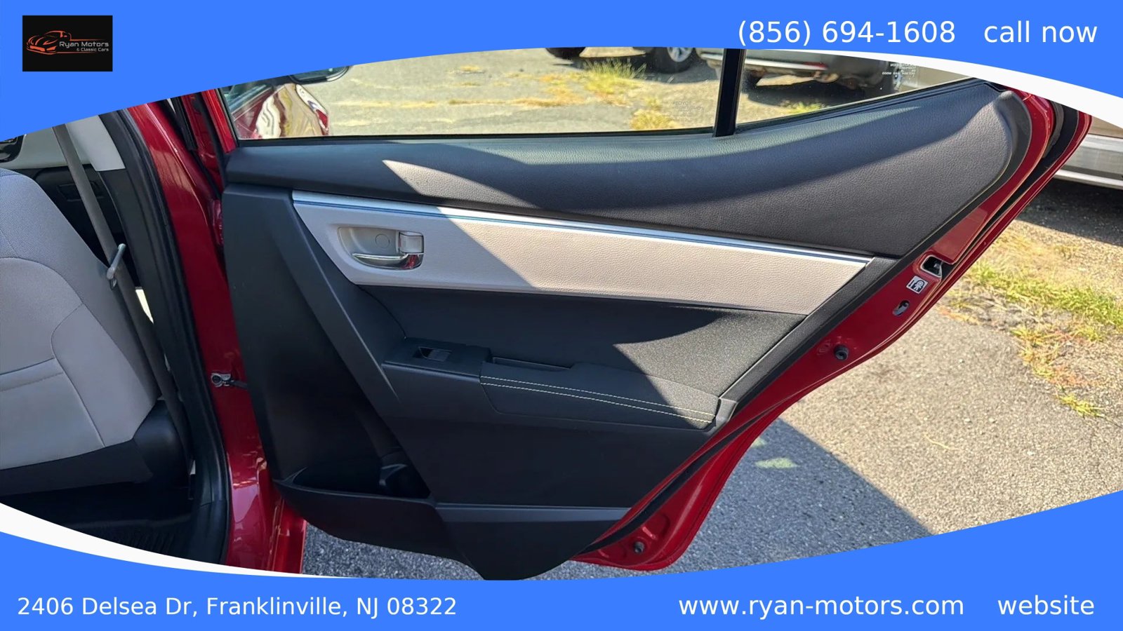 Used 2015 Toyota Corolla LE FWD image 18
