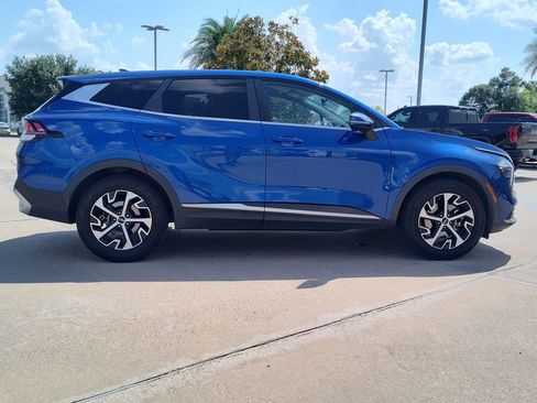 Used 2023 Kia Sportage EX FWD image 11