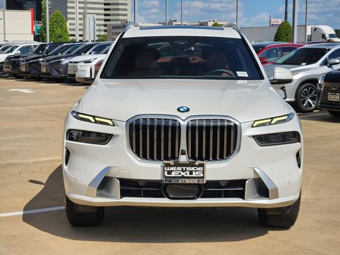 Used 2023 BMW X7 xDrive40i w/ Executive Package AWD/4WD image 2