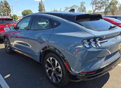 Used 2023 Ford Mustang Mach-E Premium AWD/4WD image 3