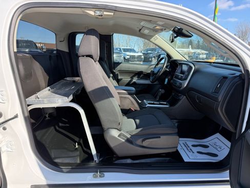 Used 2021 Chevrolet Colorado LT w/ Fleet Safety Package image 14