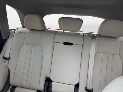 Used 2025 Audi Q5 Premium Plus w/ Premium Plus AWD/4WD image 12