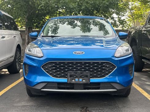Used 2020 Ford Escape SE AWD/4WD image 2
