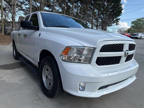 Used 2015 RAM 1500 Express RWD image 6