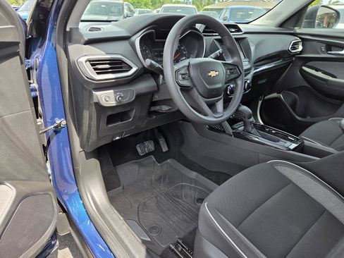 Used 2021 Chevrolet TrailBlazer LS AWD/4WD image 12