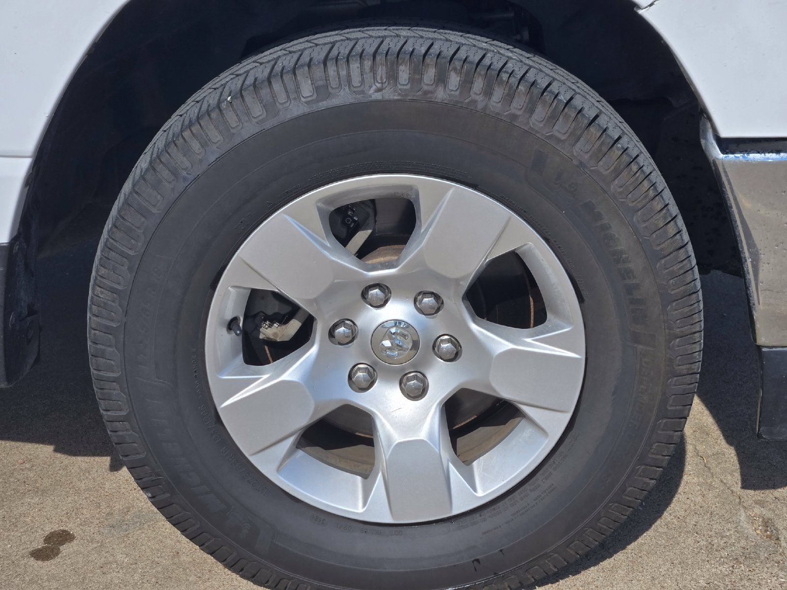 Used 2020 RAM 1500 Big Horn AWD/4WD image 9