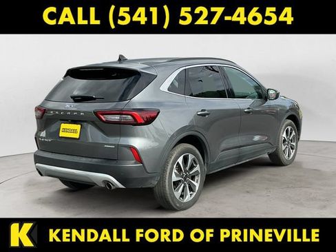 Used 2025 Ford Escape Platinum AWD/4WD image 5