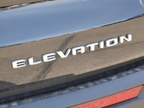 New 2026 GMC Acadia Elevation w/ Elevation Premium Package AWD/4WD image 19