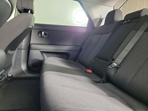 New 2026 Hyundai Ioniq 5 SE image 32