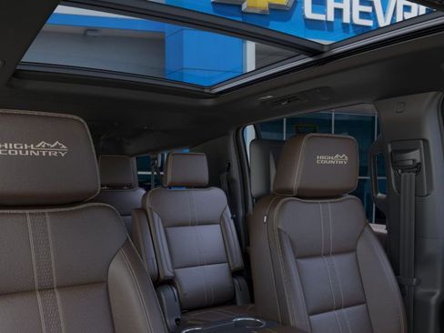 New 2026 Chevrolet Suburban High Country AWD/4WD image 24