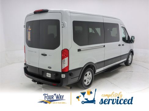 Used 2020 Ford Transit 350 XLT image 4