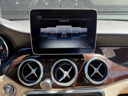 Used 2019 Mercedes-Benz CLA 250 image 38