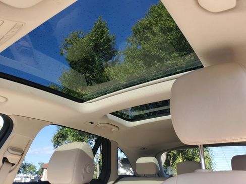 Used 2021 Mercedes-Benz GLC 300 image 27