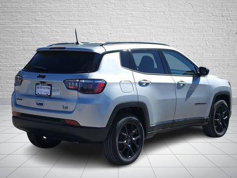 New 2026 Jeep Compass Latitude image 4