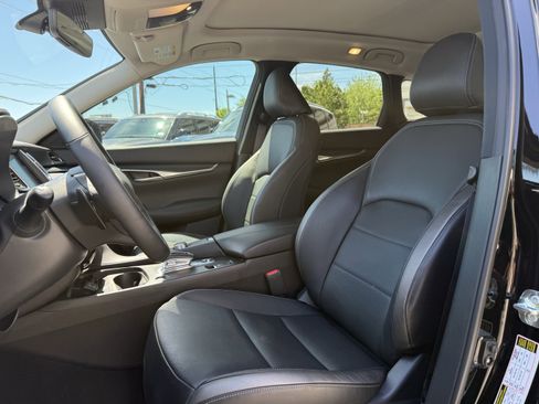 Certified 2025 INFINITI QX50 Luxe image 13