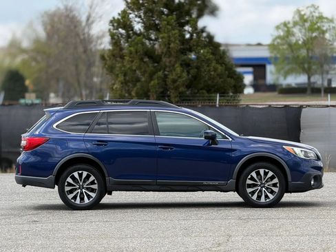 Used 2015 Subaru Outback 3.6R Limited image 7