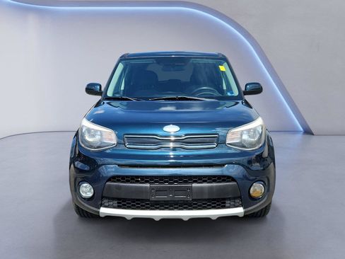 Used 2017 Kia Soul + FWD image 8