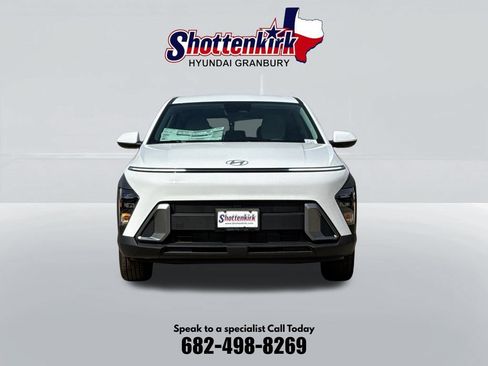 New 2026 Hyundai Elantra Limited FWD image 2