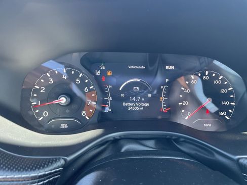 Used 2022 Jeep Compass Latitude AWD/4WD image 16