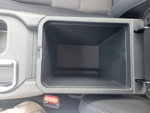 New 2025 Nissan Sentra SV w/ Trunk Package image 26