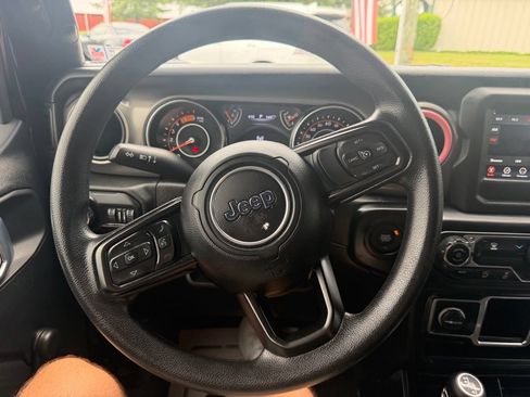 Used 2022 Jeep Wrangler Unlimited Sport AWD/4WD image 15