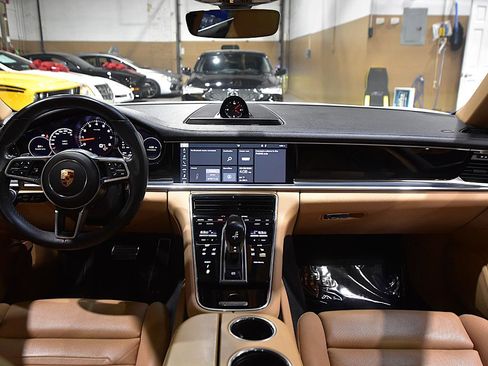 Used 2018 Porsche Panamera 4S AWD/4WD image 45