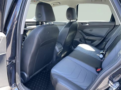 Used 2025 Volkswagen Jetta SEL FWD image 13