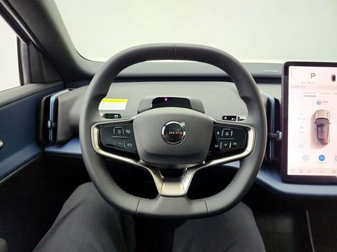 New 2026 Volvo EX30 Plus w/ Protection Package image 24