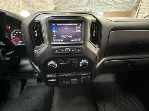 Used 2025 Chevrolet Silverado 2500 Custom w/ Custom Value Package AWD/4WD image 17
