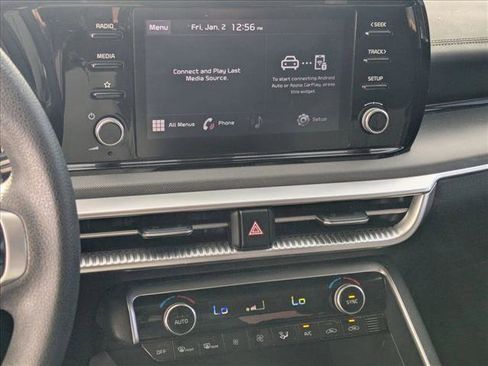 Used 2022 Kia K5 LXS image 10