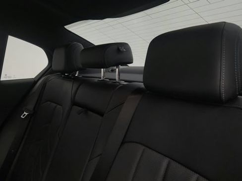 Used 2024 BMW i5 eDrive40i w/ M Sport Package RWD image 61