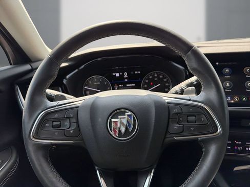 Used 2023 Buick Envision Avenir FWD image 22