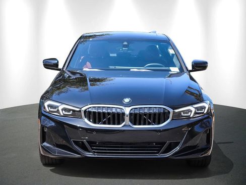 Used 2025 BMW 330i Sedan RWD image 2