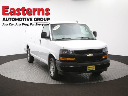 Used 2021 Chevrolet Express 2500 RWD image 47